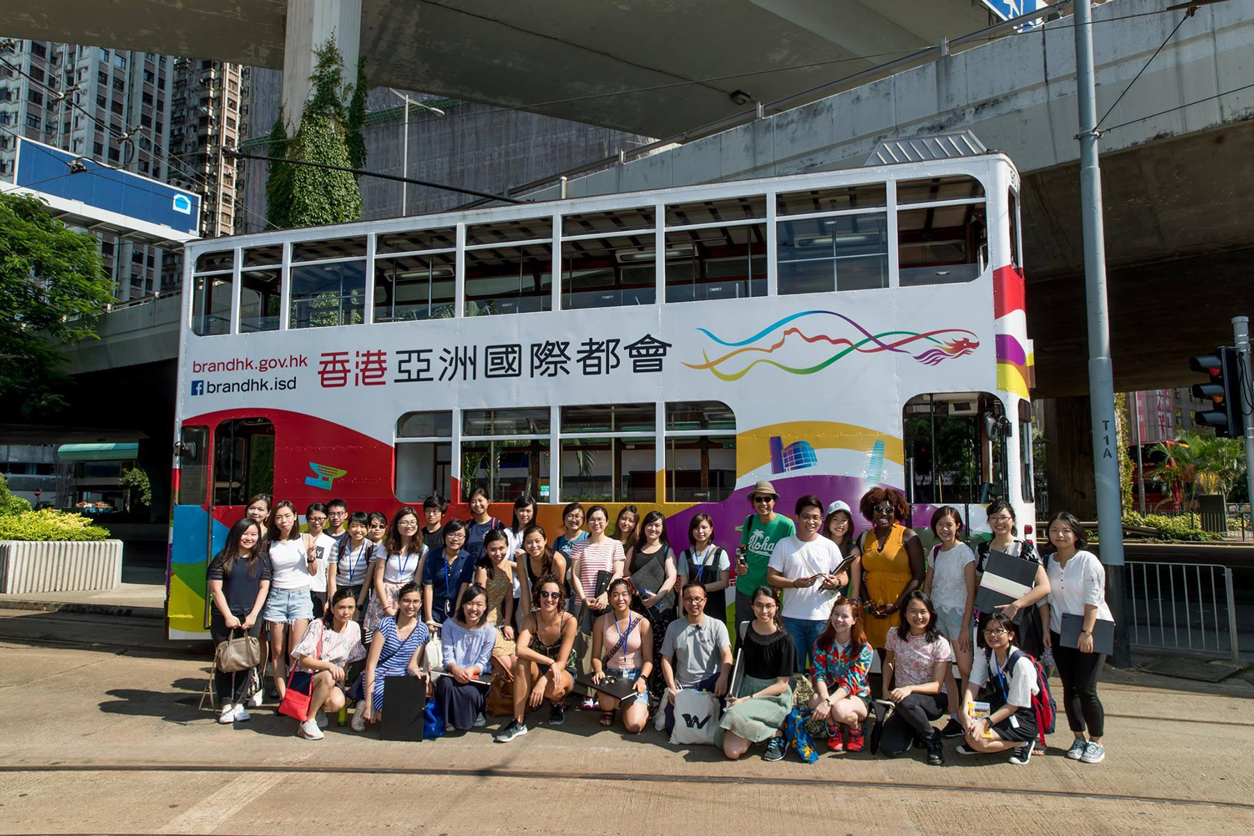 Moleskine × HKU GE — Creativityonthemove Citysketching on a Tram