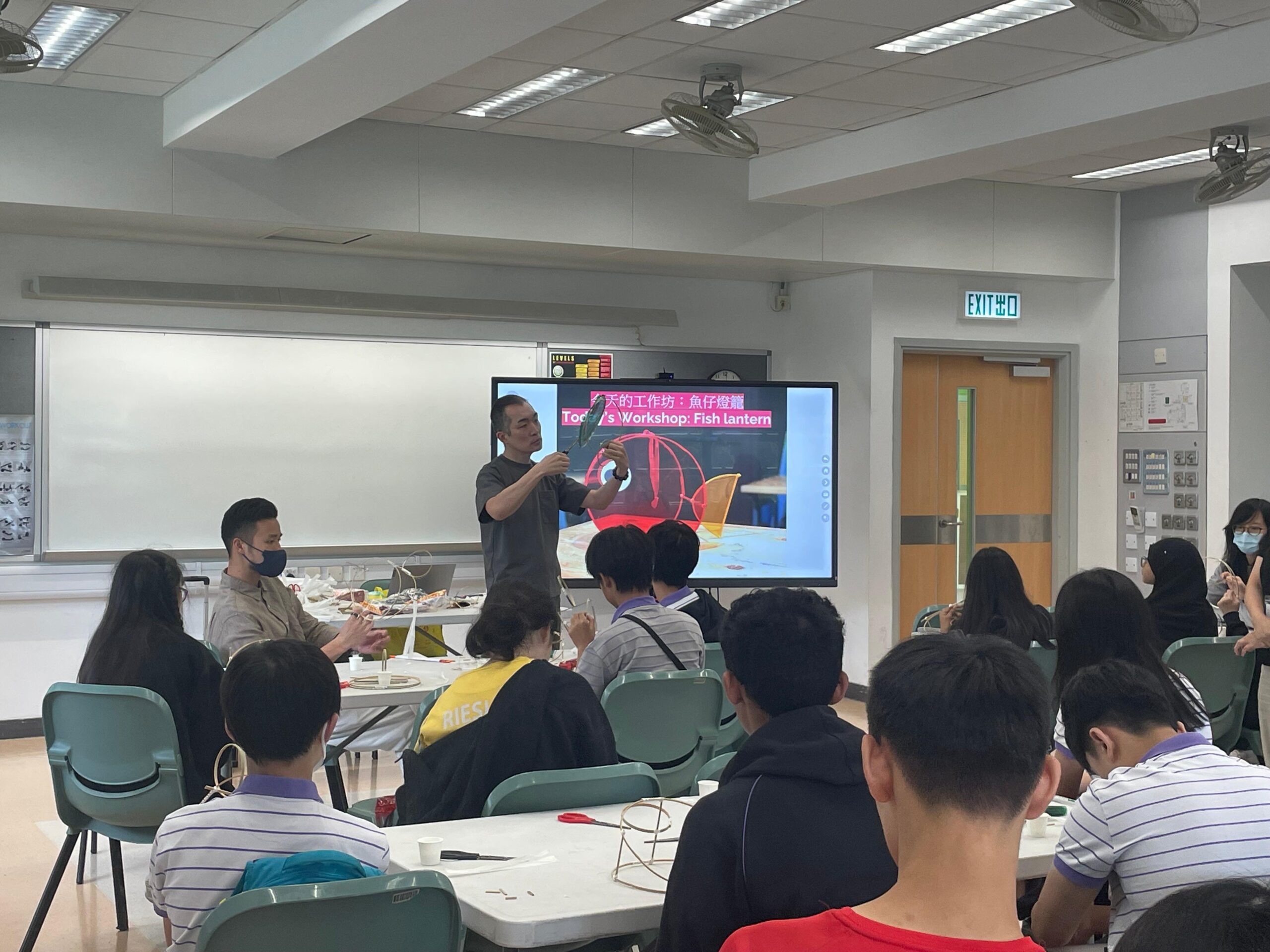 Living the Global Classroom: Culture, Craft, and Conversation